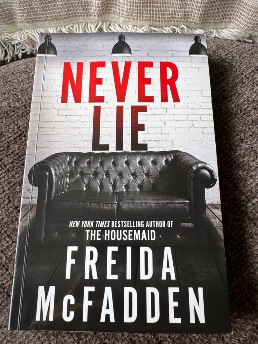 Never Lie by Freida McFadden